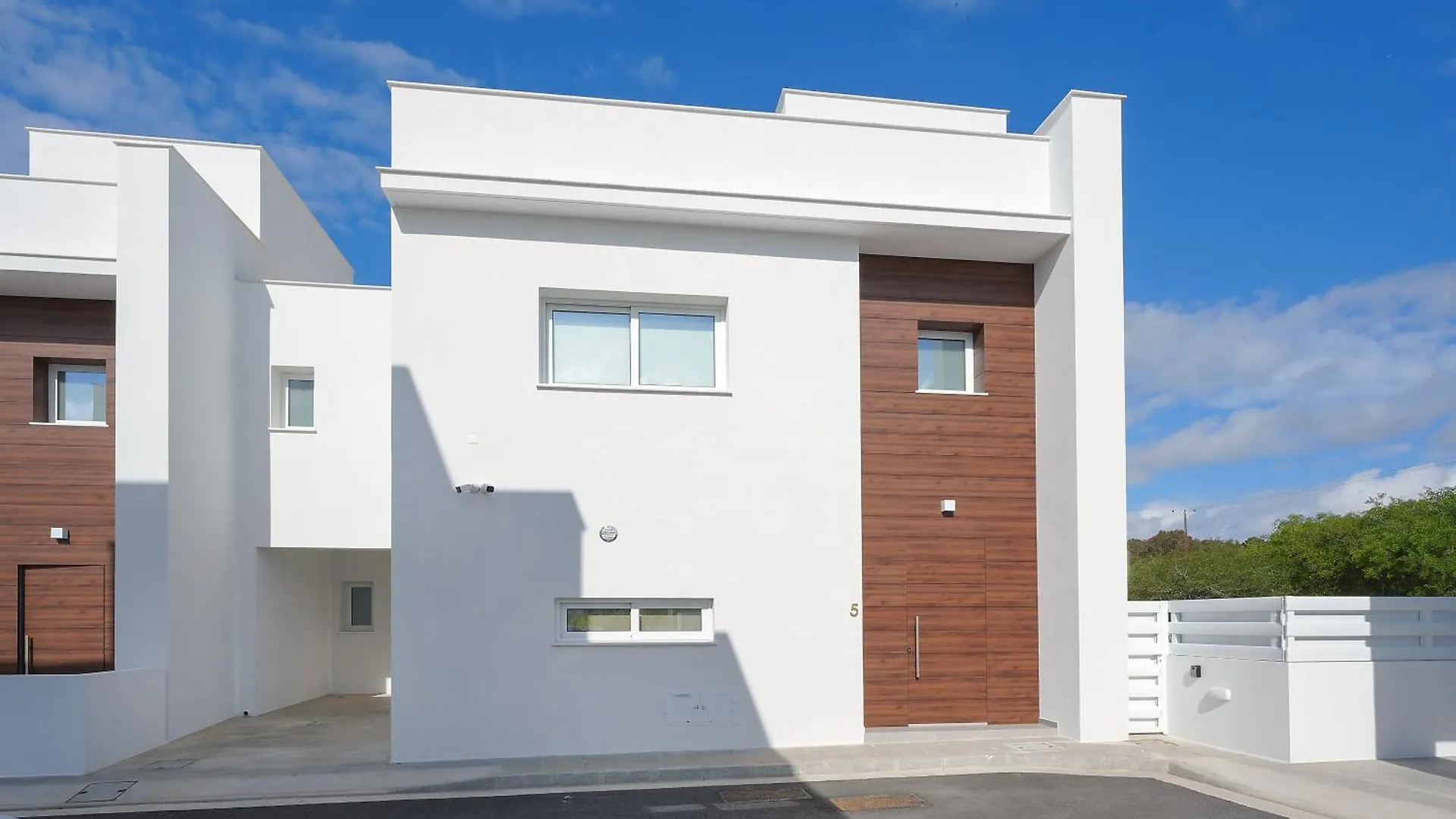 Sun And Moon Luxury Villas Ayia Napa