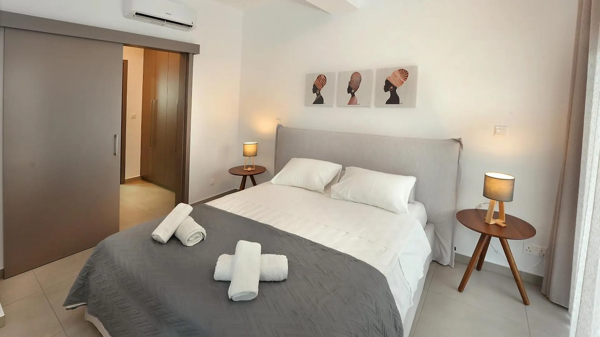 Sun And Moon Luxury Villas Ayia Napa contacts